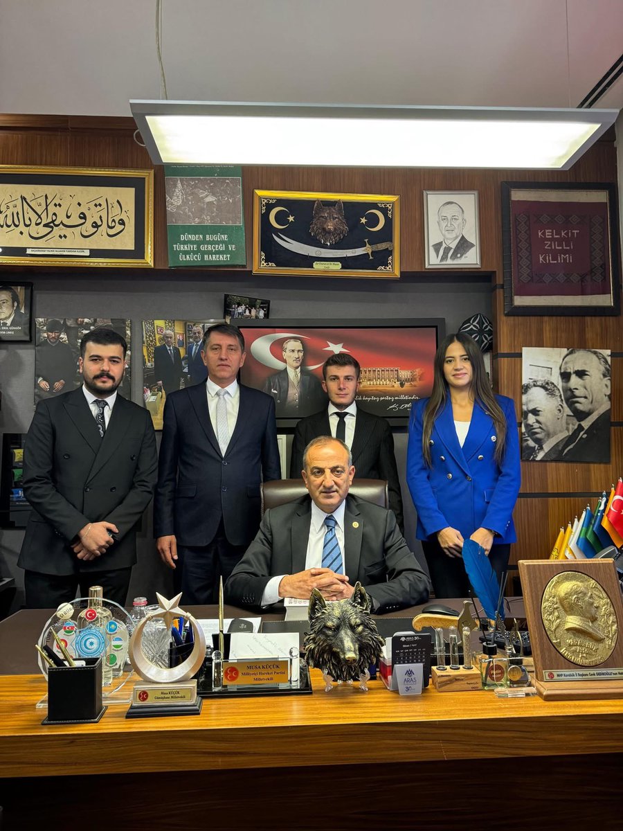 28. Dönem 4. Yasama Yılı’nda, Liderimiz Sayın Devlet Bahçeli Bey’in çizdiği yol ve ülkülerimiz ışığında; milli birlik ve beraberliğimizi muhafaza etmek, devletimizin bekasını korumak ve milletimizin haklı davasını savunmak için var gücümüzle çalışacağız. Yeni Yasama Yılı Hayırlı