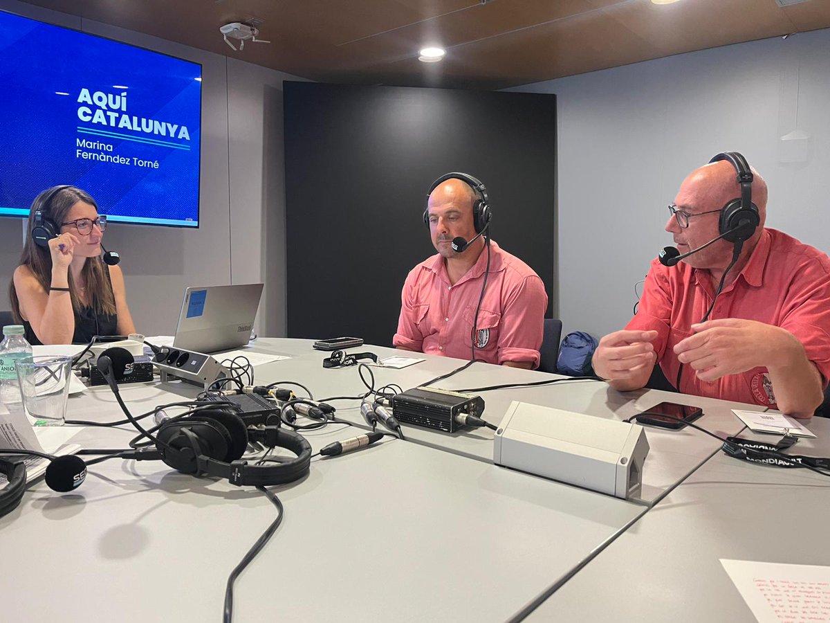 😍📻Manuel Urbano, cap de colla de la Colla Vella dels Xiquets de Valls (<a href="/collavella/">Colla Vella dels Xiquets de Valls</a>) i José Solé, cap institucional, participen en el PROGRAMA ESPECIAL de l'<a href="/AquiCatalunya/">Aquí Catalunya</a> des del #Mondiacult2025!

🔗x.com/i/broadcasts/1…