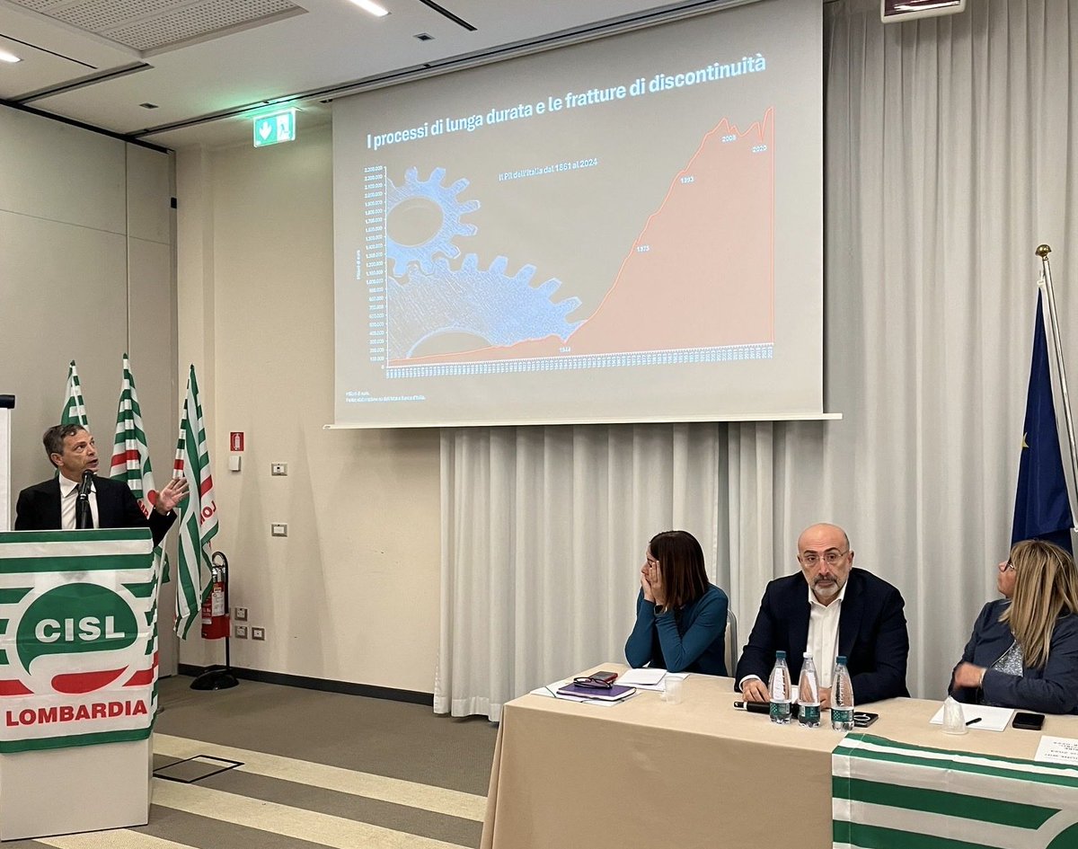 La Segretaria Generale della #Cisl #DanielaFumarola è oggi a Cavenago di Brianza dove concluderà con il suo intervento il Comitato Esecutivo della USR CISL Lombardia, riunito da ieri in sessione di studio con autorevoli esperti del mondo accademico, economico e sociale.