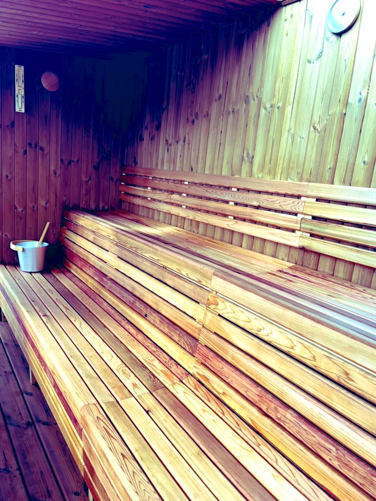Have you tried #CoolPool starts Fri 3 Oct. Heaters only turned off today so will still be toasty this weekend &amp; next give it a go!
We also have a shiny new sauna!
bookwhen.com/helmsleylido