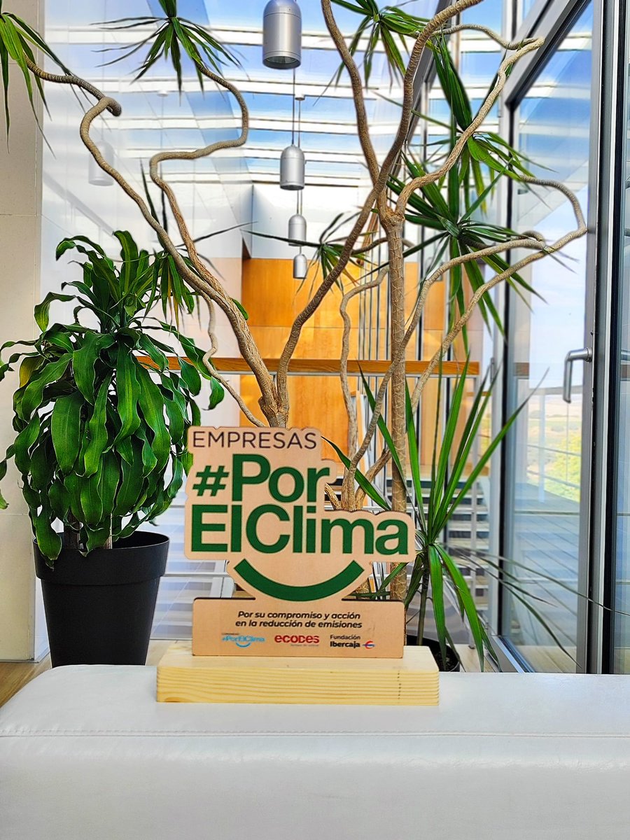 letstat_consult's tweet photo. 🌍 Desde LETSTAT queremos agradecer a ECODES, Empresas #PorElClima y a Fundación Ibercaja su acompañamiento en el programa “De la huella a la acción” y el reconocimiento recibido.

#AcciónClimática #Sostenibilidad #EmpresasPorElClima #ecodes #HuellaDeCarbono https://t.co/h2W0CpmRgG