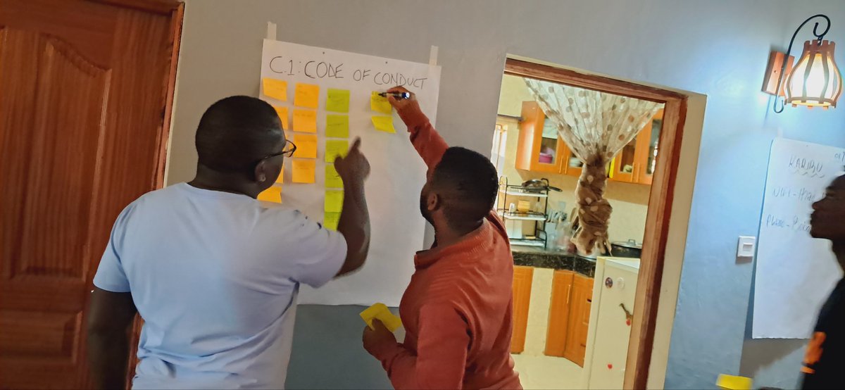 DavisTafari01's tweet image. The Training by @HakiDataLab in partnership with @data4change aims towards building the data capacities of informal workers. The project is funded by Lloyd's Register Foundation. 
#Data4Change