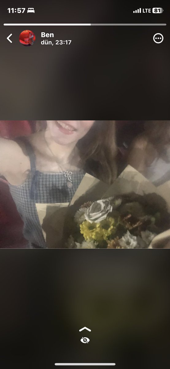 benim de cicekli durumum varr