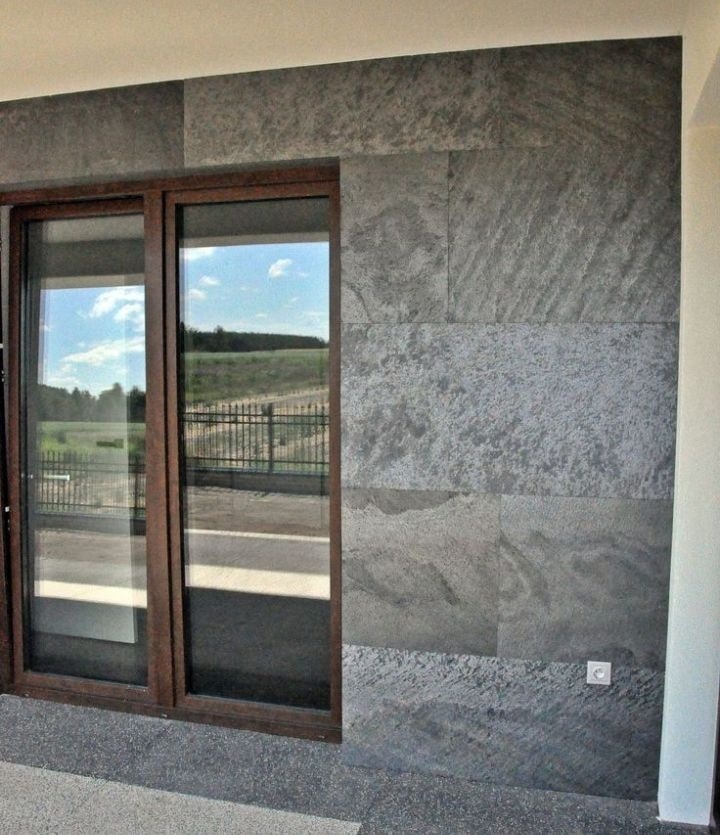 EltukoM's tweet photo. STONE VENEER SHEET (Resin backing)

Stone veneer is used as decorative facing material that is not meant to be load bearing and can be used both interior and exterior

Series: Natural
Size: 61x122cm 
Application: accent walls, countertops, kitchen backsplashes,

 call 0551744858 https://t.co/GtPHeCUiHQ