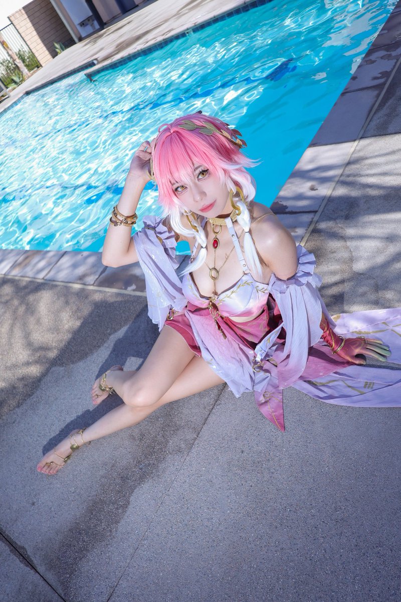 FlamingoIOA's tweet photo. 其实拍这套忘记带腿环了...

📸: @latiaoooooooo 

#wutheringwaves #wuwacosplay #wutheringwavescosplay #changli #changlicosplay #鸣潮 #鳴潮 #長離 https://t.co/KCPmDbEuKn