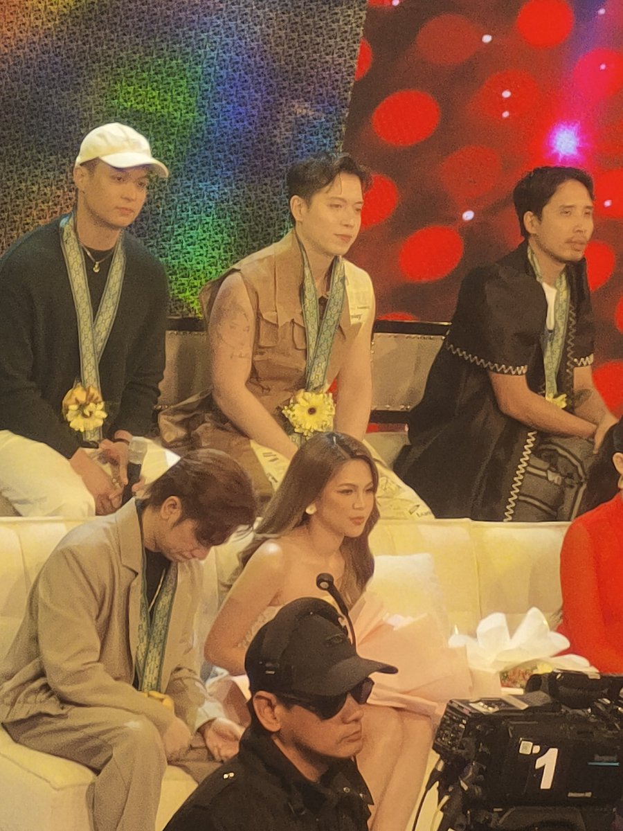 CertKap's tweet image. #HappeningNow | Your Face Sounds Familiar Media Conference featuring our hosts Vhong Navarro and Jhong Hilario, together with the 8 Celebrity Performers! Hosted by AC Soriano. 🎭

#YFSFMediaCon 

#ABSCBN #ABSCBNStudios 
#BanijayEntertainment #YFSF2025