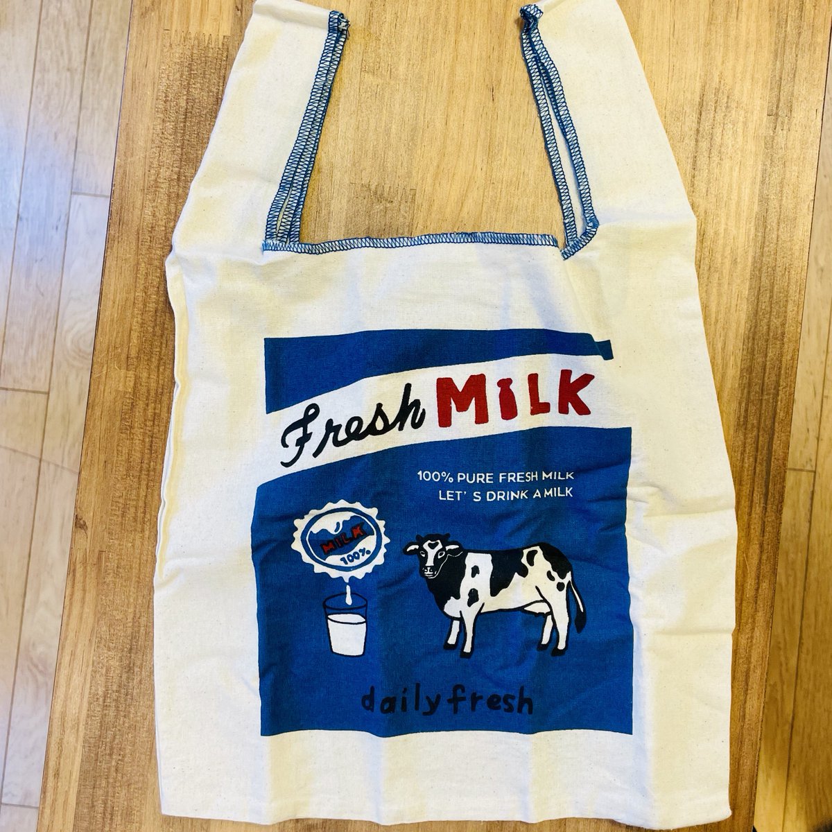 bungutentabby's tweet photo. 牛乳パックからミニマルシェバッグになります🐄 https://t.co/lVCDAKvTVN