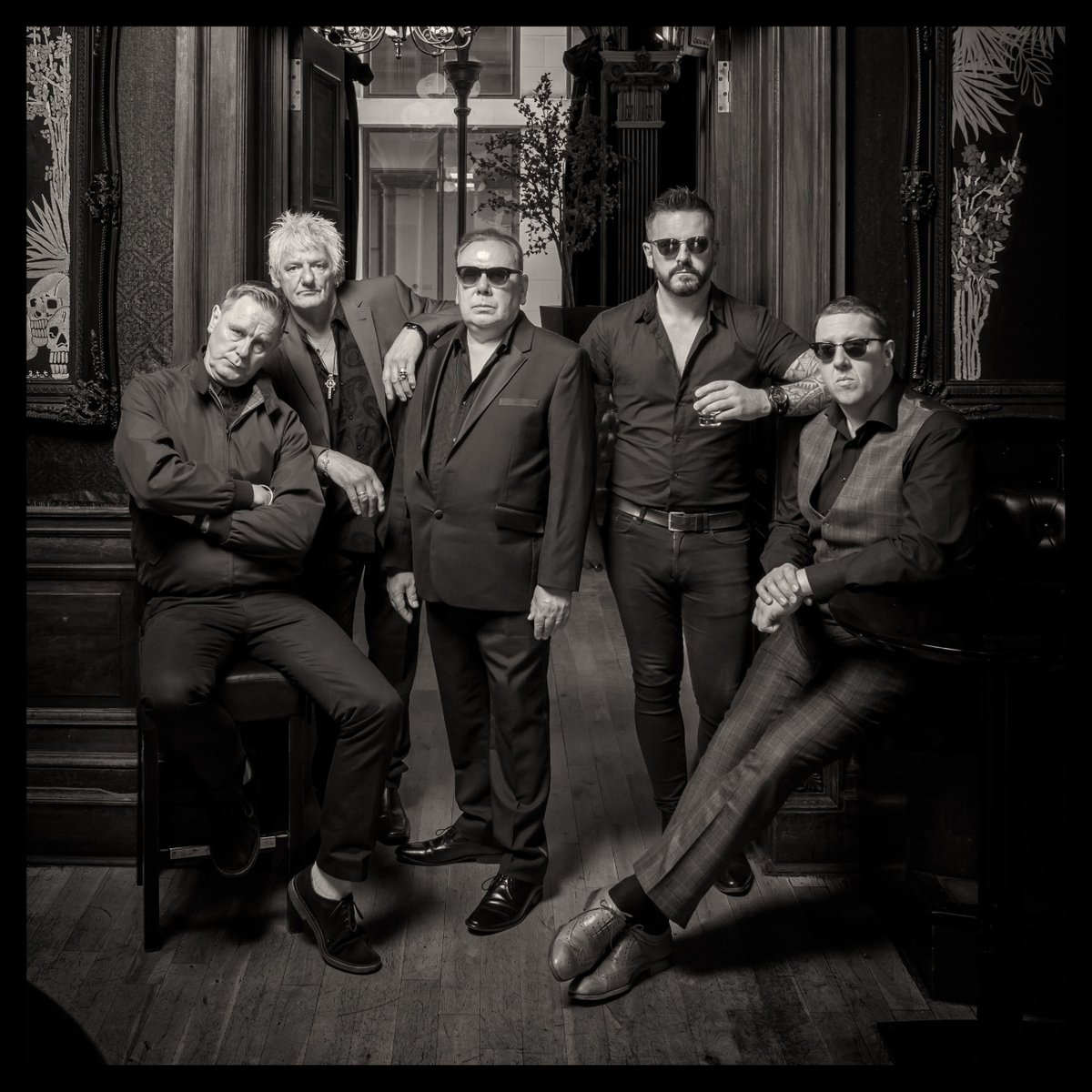 THE GODFATHERS súmanse ao cartel do @outonocodaxfest . A banda londinense actuará o 21 de novembro na @salacapitol no marco da súa xira 40 Aniversario, na que propón unha viaxe no tempo a través da súa extensa discografía, cun repertorio “best of” que abrangue catro décadas.