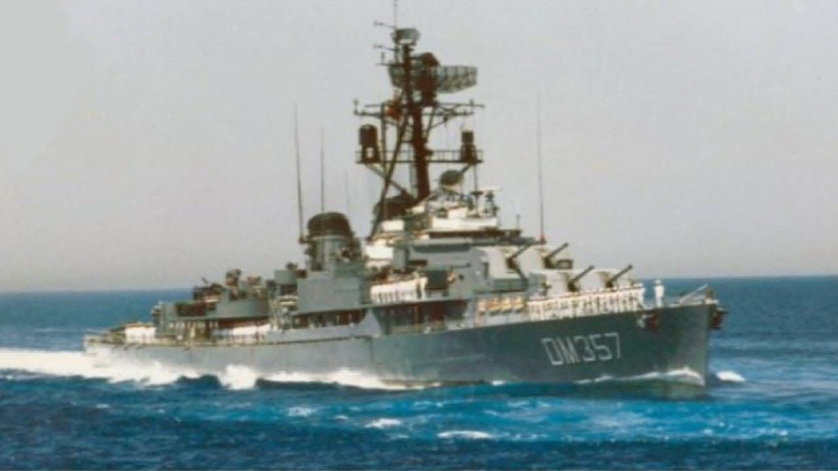 Yarın Uss Saratoga Uçak gemisinden ssm modunda atılan, seaparrow sam gm'leri ile vurulan TCG Muavenetin vuruluşunun yıl dönümü …

1992 yılında ABD’ye ait USS Saratoga uçak gemisi tarafından atılan güdümlü mermilerle Ege Denizi’nde NATO tatbikatında vurulan TCG MUAVENET