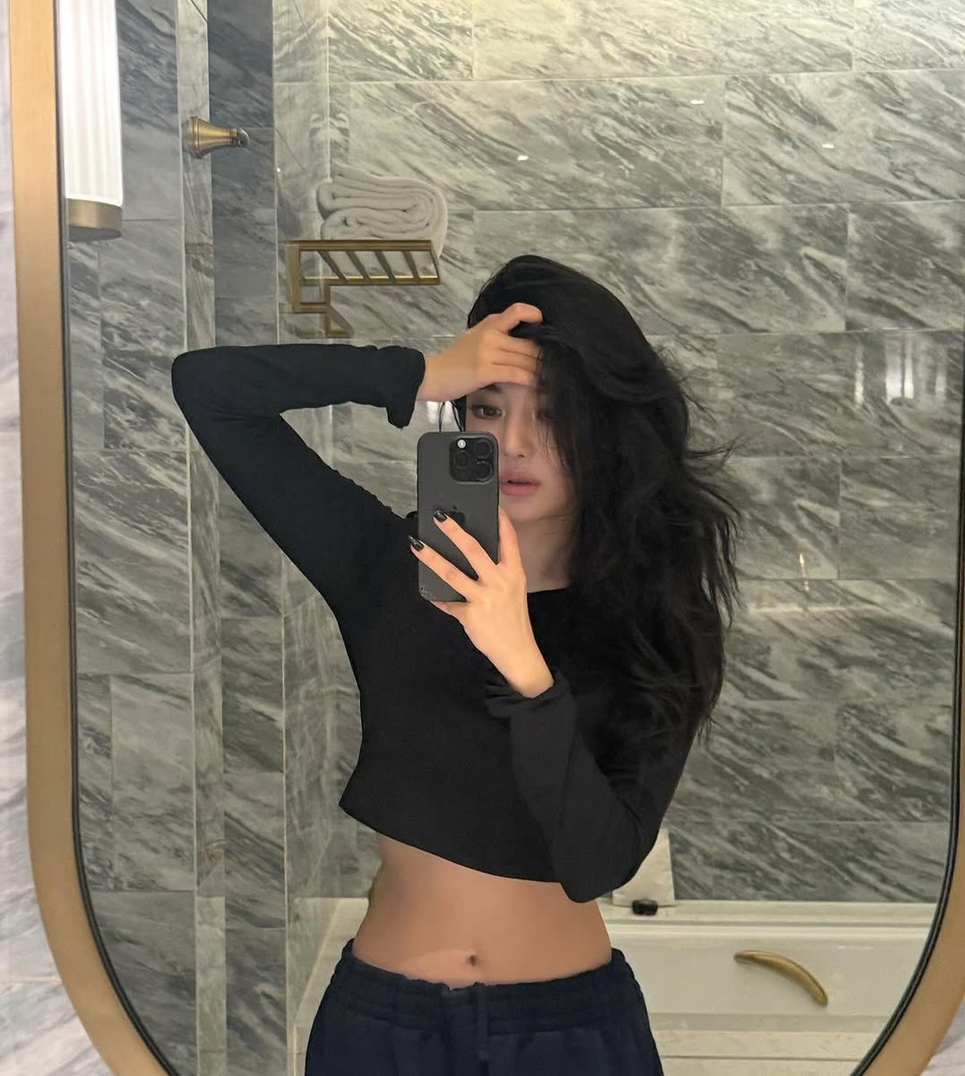 Yizzheo's tweet photo. “https://t.co/GsJFymY1E2” https://t.co/HzcponpS9e