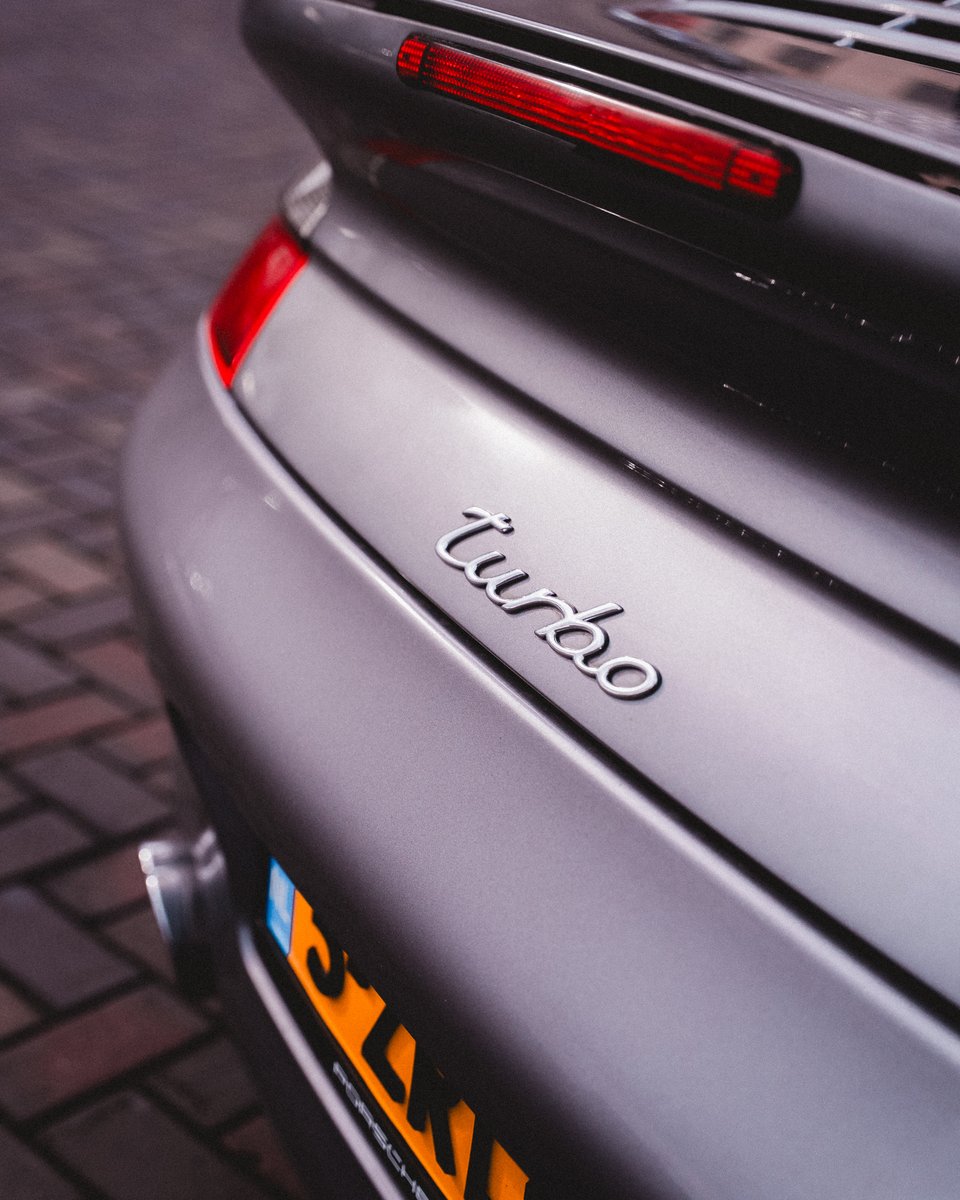 Design 911 tweet media