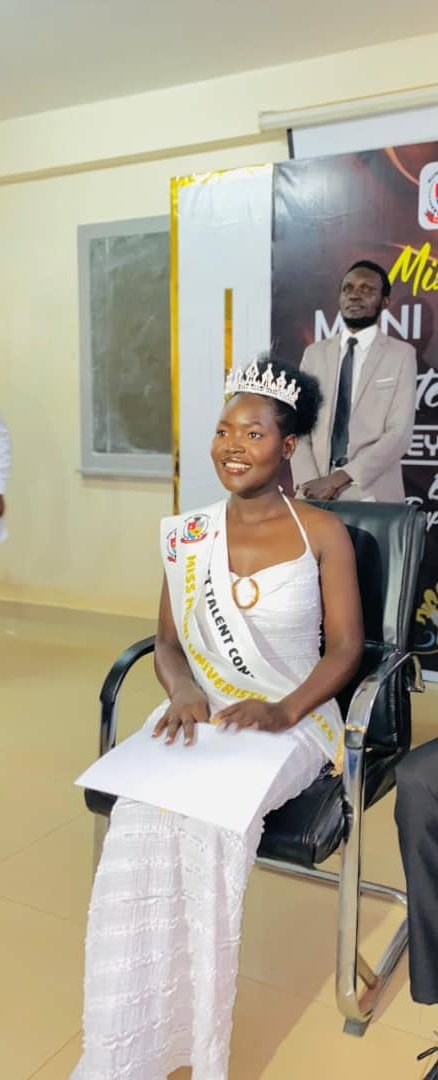 wambuzi_kyobe's tweet image. Ms. Muni University.
Congratulations to our Member - Patricia Atim 🎊 👏 💐 🥳 

Keep roaring 💪🏾❣️