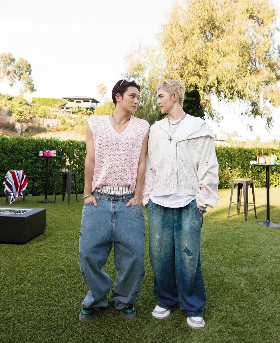 ヒョンに目線合わせて屈んでくれるミンギュちゃん可愛すぎませんか？