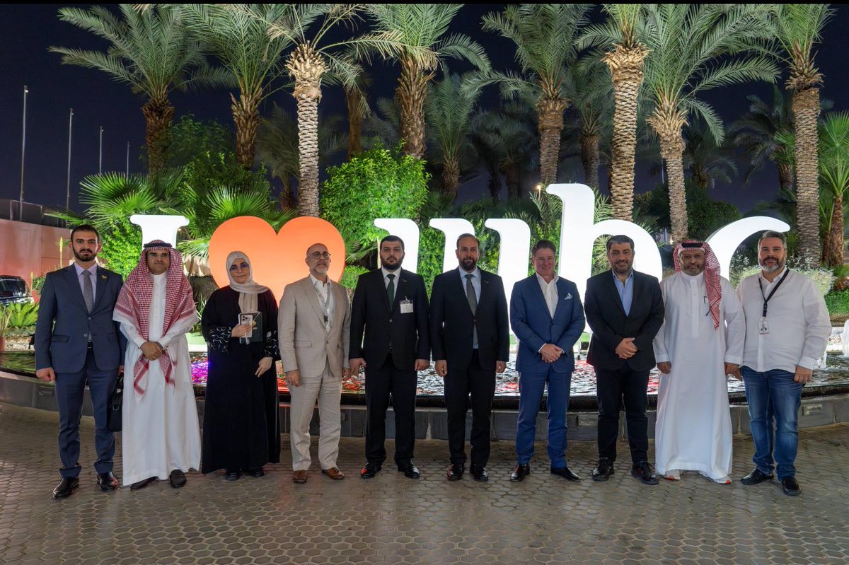 استقبلت #مجموعة_MBC معالي وزير #الإعلام السوري في مقرها بالرياض، حيث كان في استقباله الرئيس التنفيذي للمجموعة وعدد من قياداتها. وتأتي الزيارة في إطار تعزيز العلاقات الإعلامية وبحث فرص التعاون المشترك.

<a href="/zihamze/">Ziad Hamza</a> 
<a href="/mbc_fm/">#MBCFM</a>