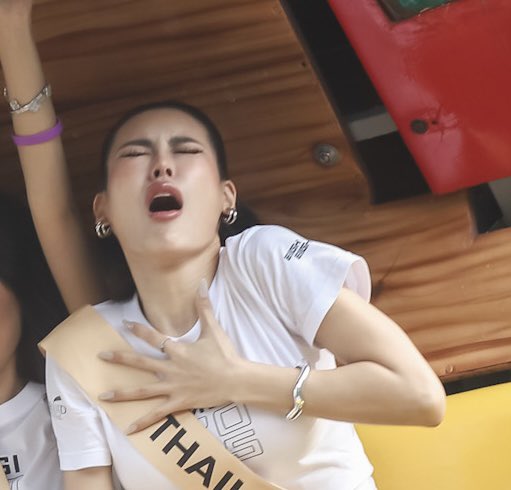 Sunsinepoyd's tweet image. มีมมาก ใครทำอะไรยูก 😂😂
HIDDEN GEM BELLCHELLE01
#เบลเชล #bellchelle