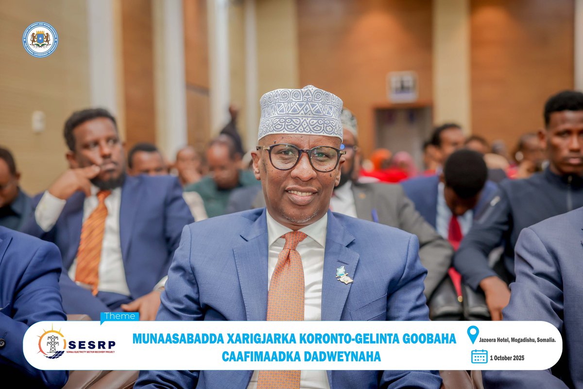 MoEWRSo's tweet image. @SomaliPM H.E. @HamzaAbdiBarre today officially launched the electrified of public healthcare facilities across Somalia.
This milestone initiative, spearheaded by the @MoEWRSo, is delivering reliable power to health centers nationwide.
#Somalia #RenewableEnergy #Developme