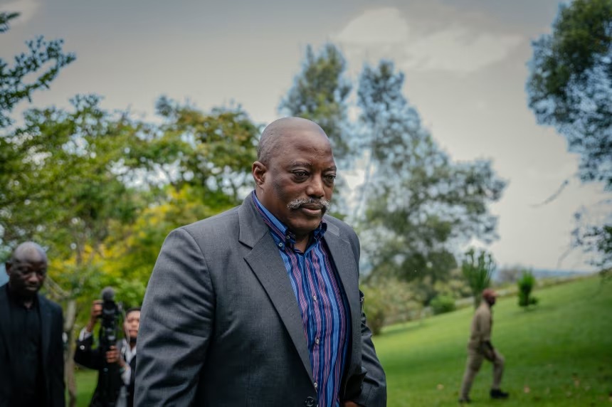 MarioNawfal's tweet image. 🇨🇩 FORMER DRC PRESIDENT SENTENCED TO DEATH FOR TREASON, WAR CRIMES, AND REBELLION

A military court in the DRC has sentenced ex-president Joseph Kabila to death, accusing him of plotting with M23 rebels and Rwanda to topple the government.

He was found guilty of treason, war…