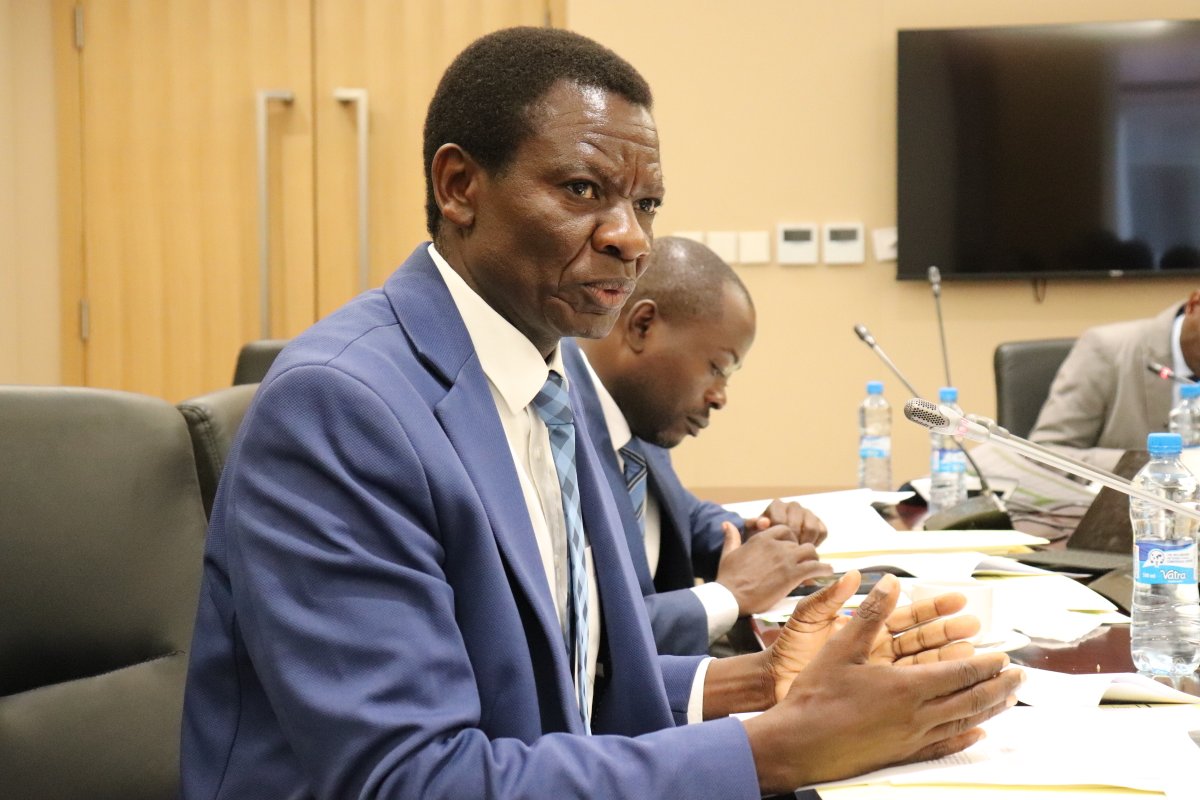 JctrOrg's tweet image. Will Zambia’s 2026 Budget turn macro gains into real household gains?

The latest submission to the Planning &amp;amp; Budgeting Committee reviews risks &amp;amp; trade-offs in the fiscal framework — debt, social spending, &amp;amp; whether growth extends beyond mining

More: jctr.org.zm/en/jctr-cspr-s…