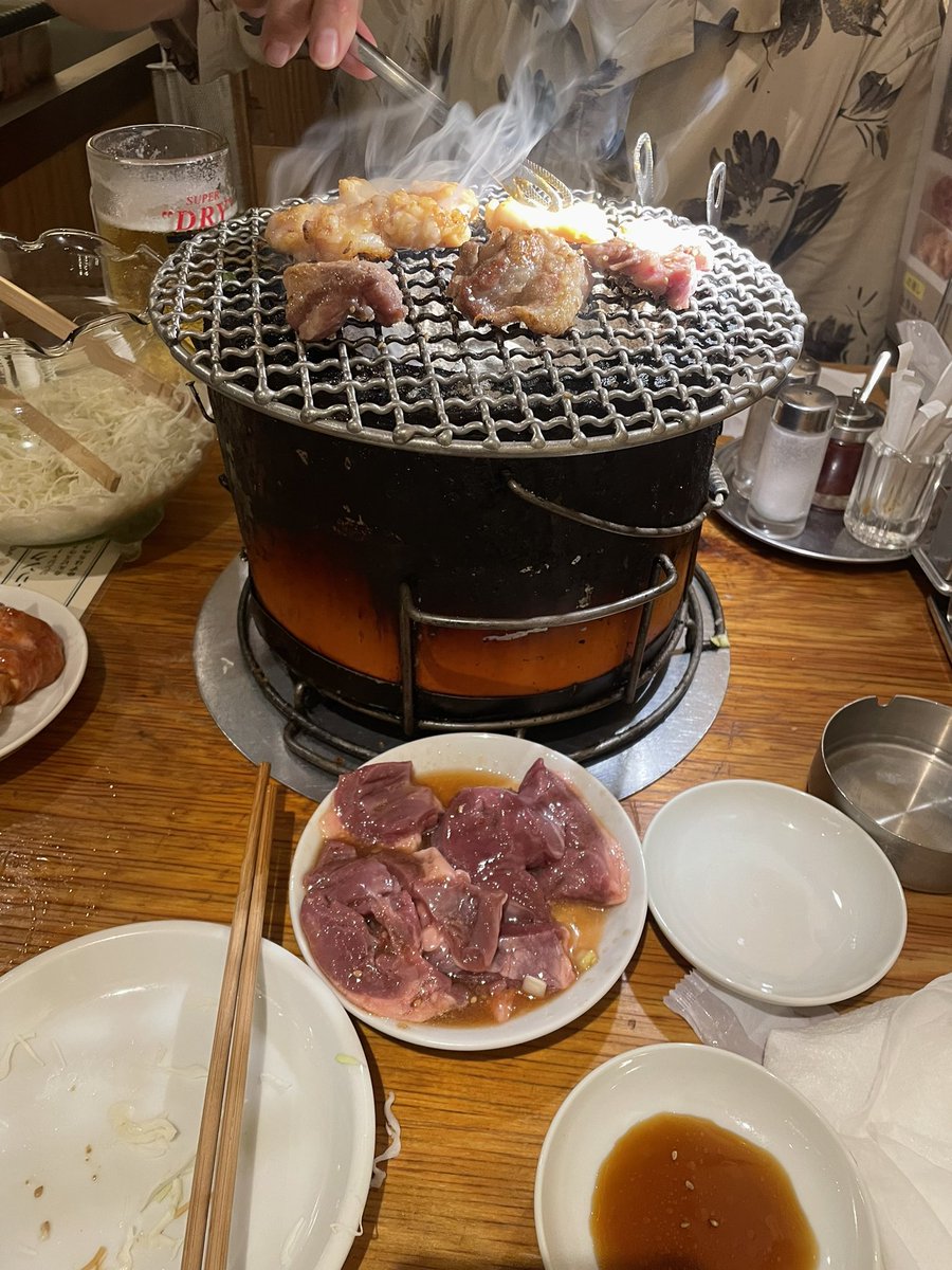 酒の会
色盲なので肉を全て焼かせている