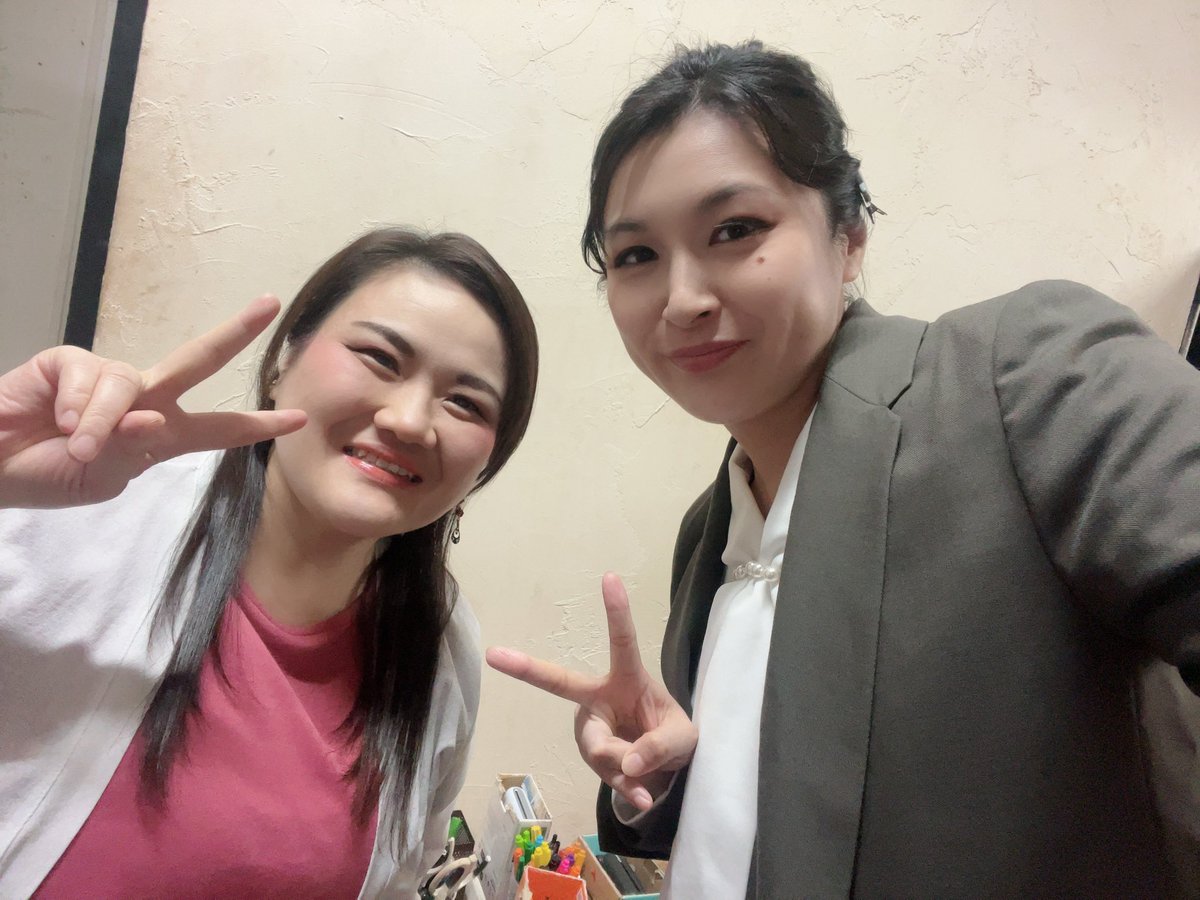 pochiko_es's tweet photo. #ちょい芝 #肖パブ
見梨役 小宮カエさん
下越智役 ともよさん

残念ながら舞台上で絡みのなかったお二人😭私も台詞でバトりたかったー🤣
私は番堂じゃなかったらこの2人のどちらかだった説あるんですよ🤭
最初に読んだ時からこの二役は本当に難しい役だなって。このお二人で良かった✨️安心の布陣☺️ https://t.co/rQZjDL9xcH