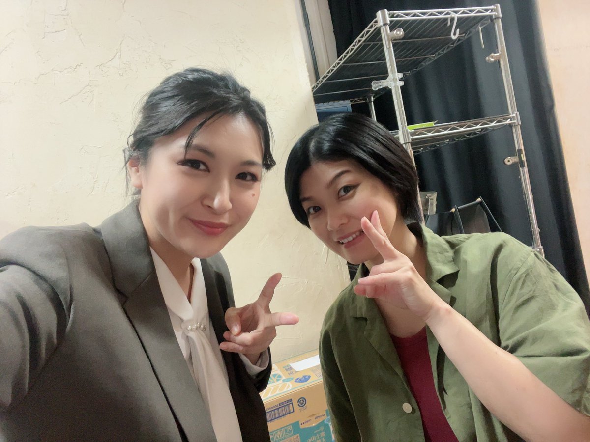 pochiko_es's tweet photo. #ちょい芝 #肖パブ
見梨役 小宮カエさん
下越智役 ともよさん

残念ながら舞台上で絡みのなかったお二人😭私も台詞でバトりたかったー🤣
私は番堂じゃなかったらこの2人のどちらかだった説あるんですよ🤭
最初に読んだ時からこの二役は本当に難しい役だなって。このお二人で良かった✨️安心の布陣☺️ https://t.co/rQZjDL9xcH