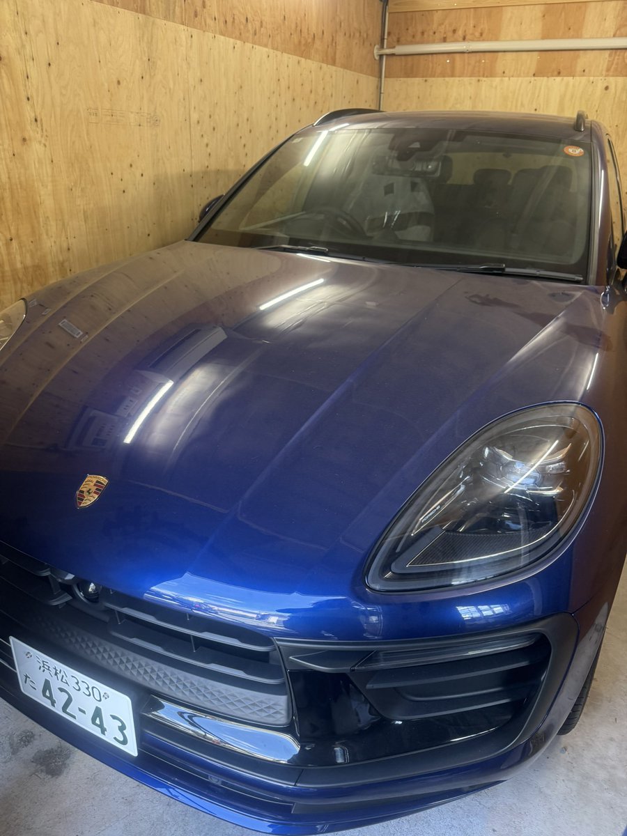 aopon4481's tweet photo. 2年間で55キロ　　　　( ´∀｀)
なんで買ったのと思ってしまう、もはや乗る気にもならないし
犬3匹乗せて走るのにも向かないから
買い替えた、、、、
次の車は自分の原点？に戻りラングラー
乗り換えでお釣りが来るとは思わなかったが、
嬉しい誤算 https://t.co/V1pDIAOKe3