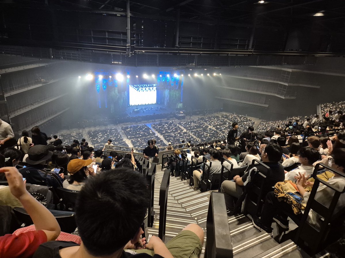 gdevil24's tweet image. 오늘도 요루시카 공연 왔다!!