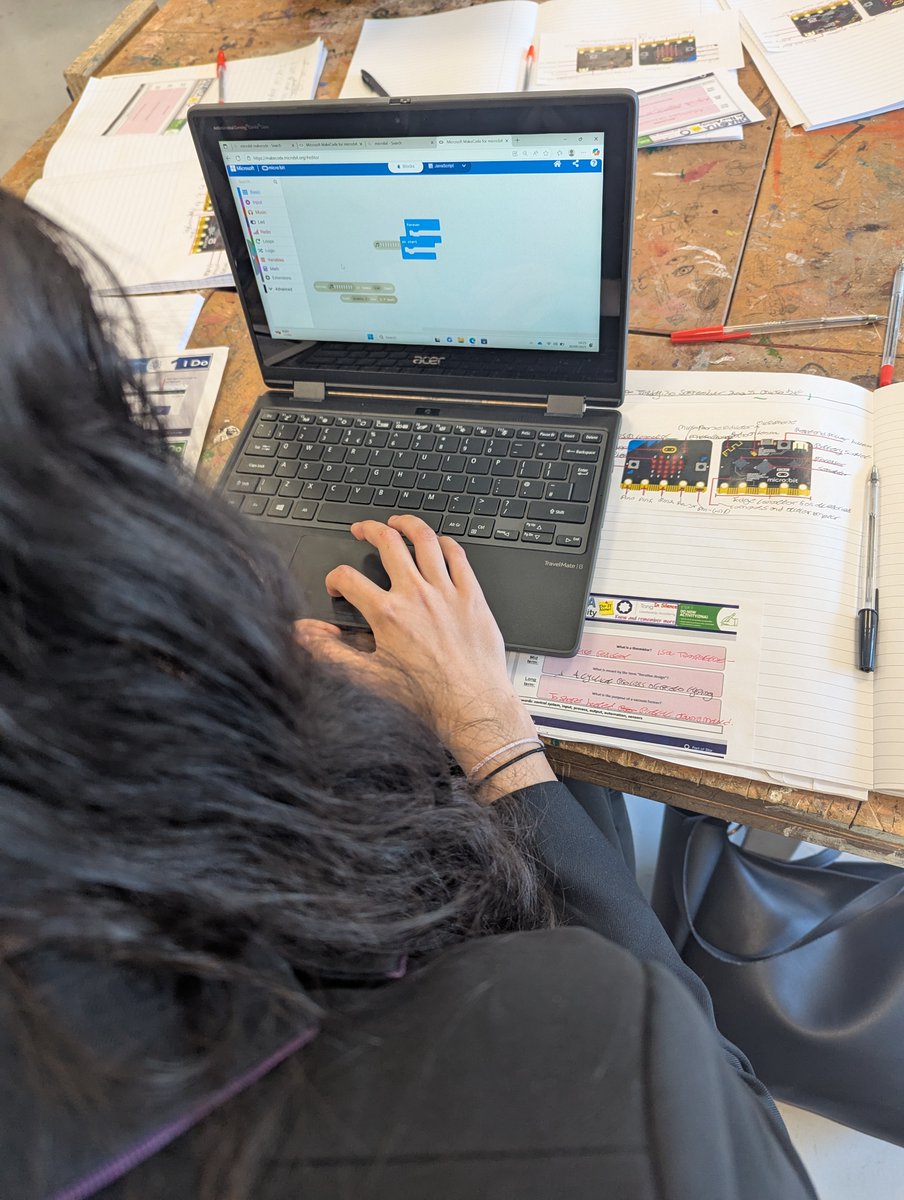 Tong_School's tweet image. This week in DT, our Y9 pupils are diving into the world of coding and creativity with the BBC micro:bit! 🖥️✨From flashing LEDs to building step counters and digital dice, they’re discovering how tiny tech can make a big impact. #designtechnology #bbcmicrobit #learningisfun
