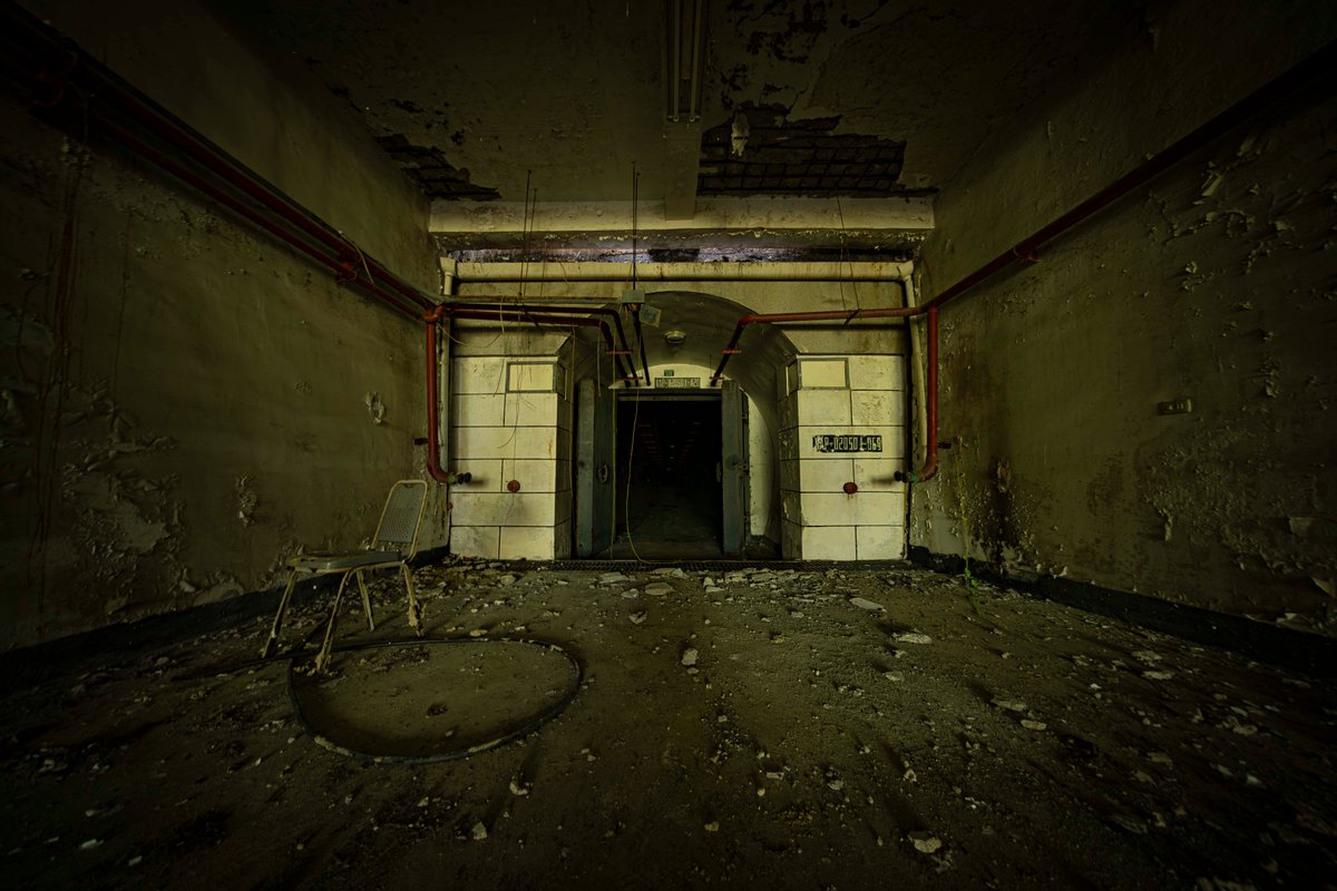 komamasa's tweet photo. 放棄された軍事施設
＃Urbex　＃abandone　#廃墟 https://t.co/KrxphuJY08
