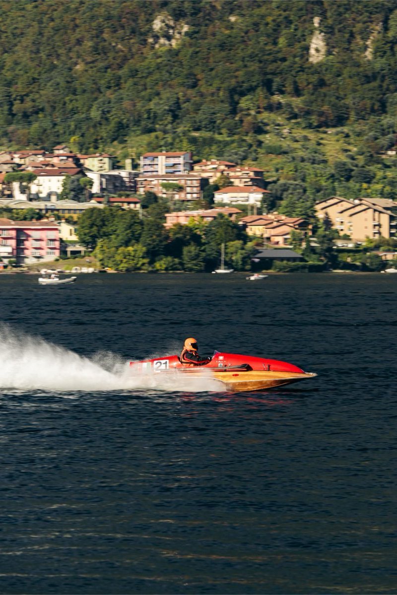 comolake_today's tweet photo. Nautilus 2025 — Lake Como’s most original motoring rendezvous.
Between Bellagio and Lecco, in the gardens of Hotel Nautilus, this gathering curated by Motoringattitude felt less like a show and more like a lakeside party: https://t.co/zkU79AVs1m 

#comolaketoday #vintagecars https://t.co/N2FKSbZWaS