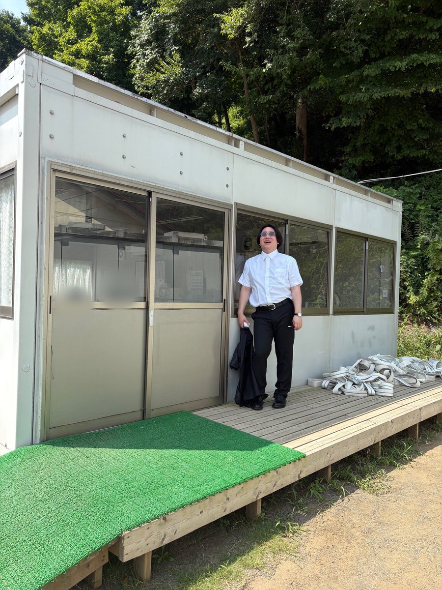 matsuoka__c's tweet image. 金魚番長の目指せ！ドラマ番長

見逃し配信もしてるし
再放送も決まりました✨
お見逃しなく🔥

まだ元気があったときの古市さん
暗い車内でカレーを食べ始める箕輪さん

#金魚番長 #金魚番長ドラマ