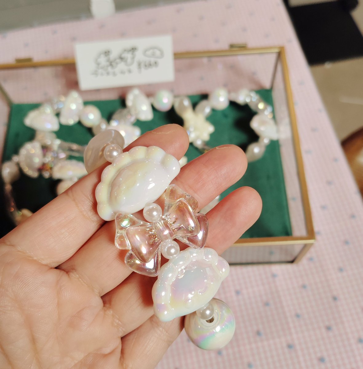 餃子ブレスレット、本日の分は完売いたしました‥！🙏 明日には、数量