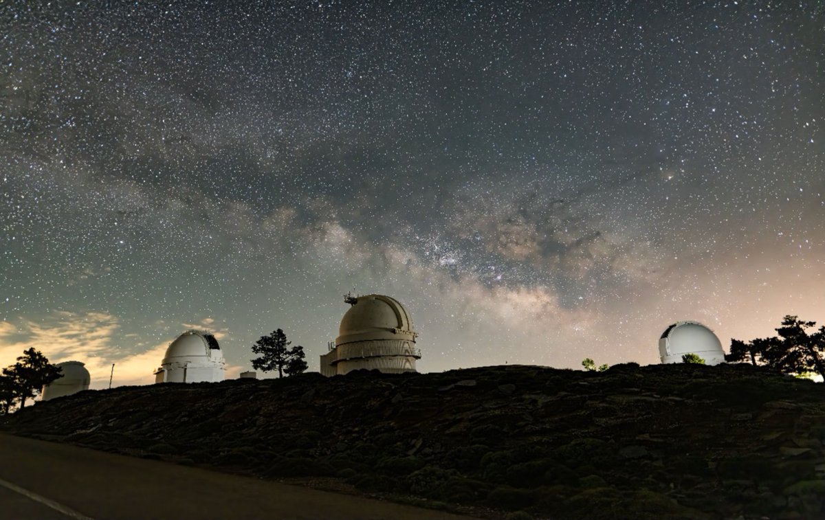 🌟 No olvidemos que el cielo estrellado también es parte de la magia navideña: ¡esta Navidad, ni una estrella menos!