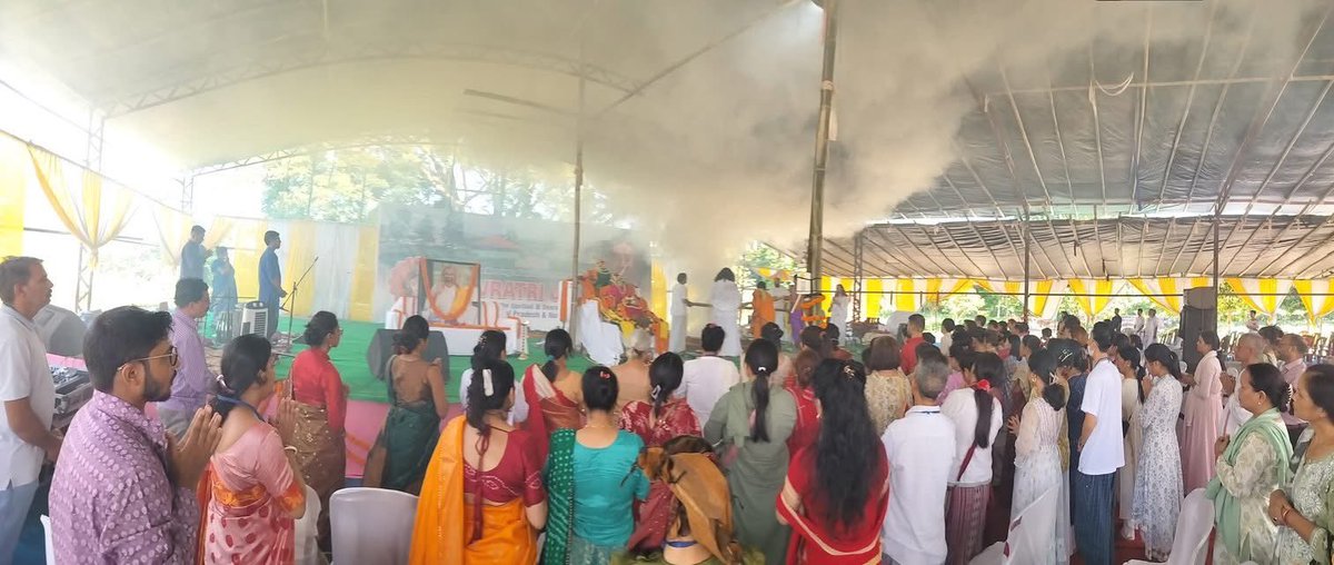 JGDSwamiji's tweet photo. Blessed to witness a special #ChandiHoma at @ArtofLiving Ashram, Arunachal Pradesh — with the grace of @Gurudev . 🙏✨ #Navratri https://t.co/q1X7M2hqoA
