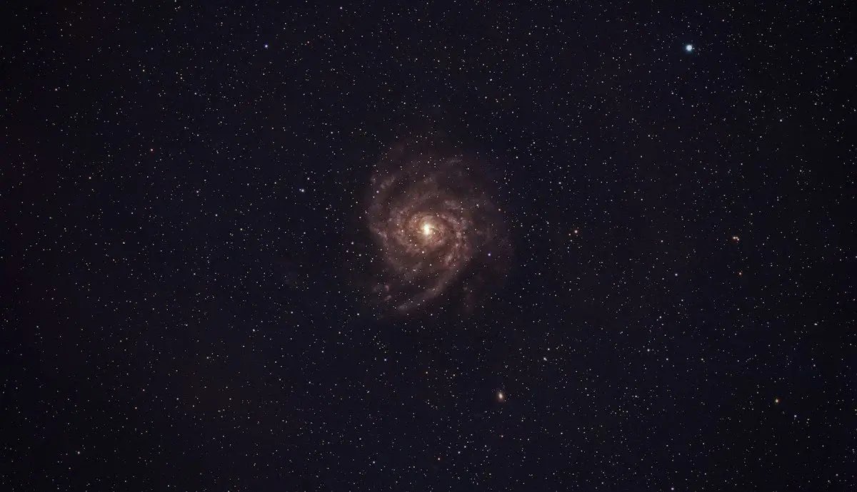 Chronovethra's tweet photo. MoM-z14 is a galaxy considered the most distant ever discovered (as of 2025). https://t.co/itW6OJppkP