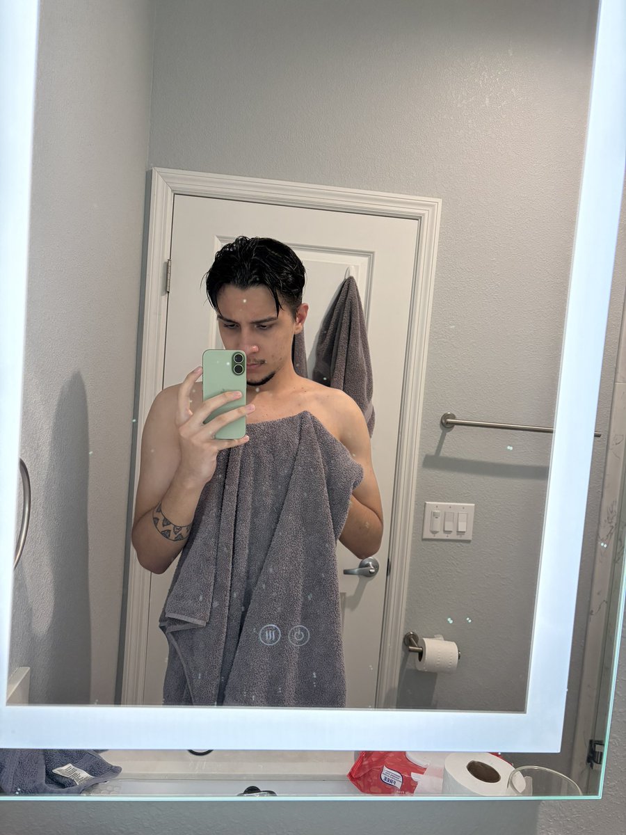 tfpew tweet media