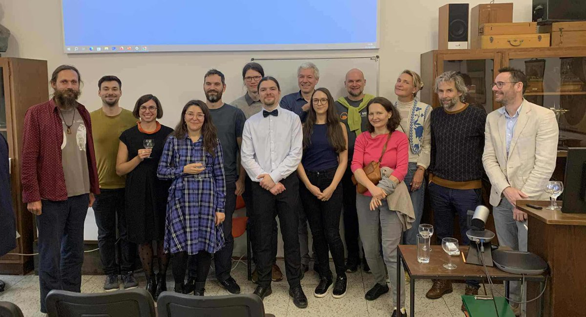 vojtech_schmidt tweet media