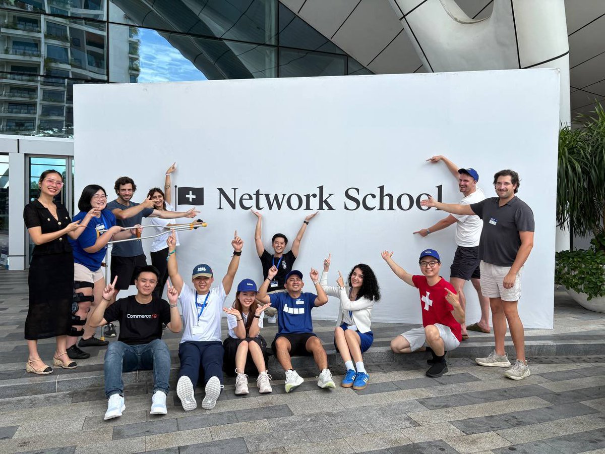 Based_UAE's tweet image. Wrapped up with “Base around the world” at Network school by @BaseinSG and @BaseinMY for the amazing organisation

Super packed agenda:
• Whole Base team came together IRL
• Hosted events + workshops for the community
• Brunch &amp;amp; hangs with builders/creators
• Connected with…