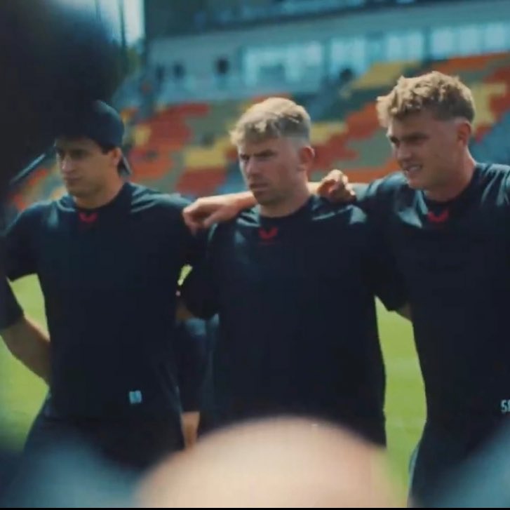 sarriessupport's tweet photo. 👀 Spotted in the new @Saracens “Original Club of North London” promo
Our SSA-sponsored stars @akinagondwe & @Louie_johnson10 ⚫️🔴
Big season ahead for these two 🖤❤️
Who else is buzzing to see them shine this year?!
#SarriesFamily | #NW4 https://t.co/PTGQd7pig0