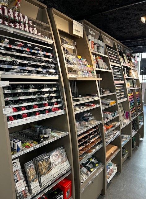 LYFtv.com  Lyon Dalbe ouvre son concept store créatif à Lyon: Dalbe, enseigne de référence des arts graphiques et plastiques, ouvre un nouveau concept store au cœur de Lyon et transforme l’expérience shopping en une… dlvr.it/TNPHkV #LYonenFranceactualités