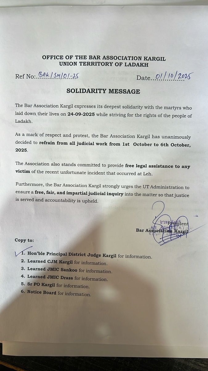 SajjadKargili_'s tweet photo. Ladakhis stand united in the struggle for Statehood &amp; Sixth Schedule. The Bar Association #Kargil has resolved to refrain from all official work from 1st to 6th October 2025 as a mark of protest.

#JusticeForLadakh https://t.co/SQ4NCsrshb