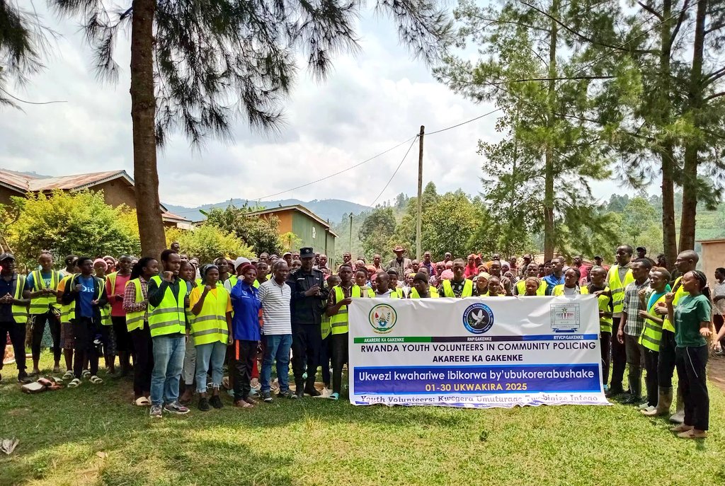 IP Samuel NGORORANO DCPO <a href="/GakenkeDistrict/">Gakenke District</a> yasabye Urubyiruko gukomeza gukumira ibyaha aho batuye <a href="/Rwandapolice/">Rwanda National Police</a> <a href="/muka_vestine/">Vestine Mukandayisenga</a> <a href="/gahundemaurice/">Maurice Mugabowagahunde</a> <a href="/RwandaYouthVol1/">Rwanda Youth Volunteers</a> <a href="/NgaboBrave/">Ngabo Brave Olivier, DMS</a> <a href="/RwandaYouth/">Rwanda Youth Council</a> <a href="/UWITONZEPatric7/">UWITONZE Patricie</a> <a href="/NsanzumuhireY/">Nsanzumuhire Ndicunguye Yves FMVA®</a>