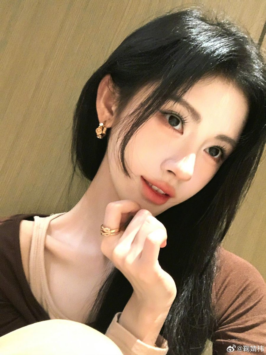 ohnneul's tweet photo. 251001 쥐징이 웨이보

😉🥳 ​​​

#鞠婧祎 #쥐징이 #Jujingyi #Kiku https://t.co/9mU546mciy