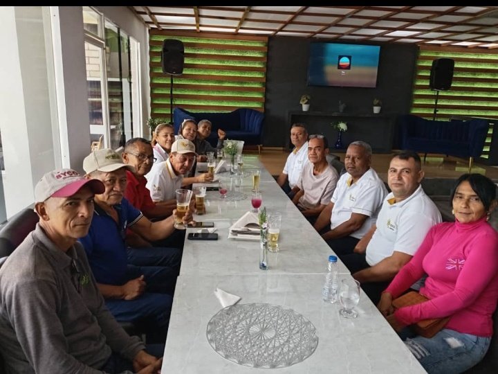 Aproscello tweet media