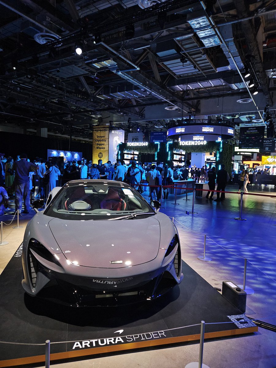 block_delta's tweet image. We&apos;re at @token2049 and all is well with the world! Good times catching up with #crypto frens. 

$BTC #TOKEN2049Singapore #token2049week