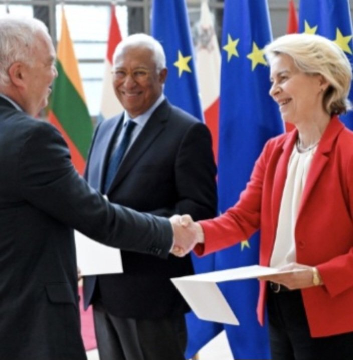 Yesterday, I had the honor of presenting my letter of credence to the President of the European Council and the President of the European Commission 🇮🇱🇪🇺

I trust that the current challenges in our relations are only temporary, and that together we will be able to realize the