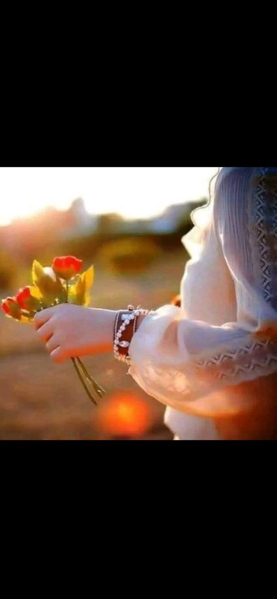 Sen gel benim Ekim çiçeğim ol 
Hoş geldin Ekim 💛
 #ekim