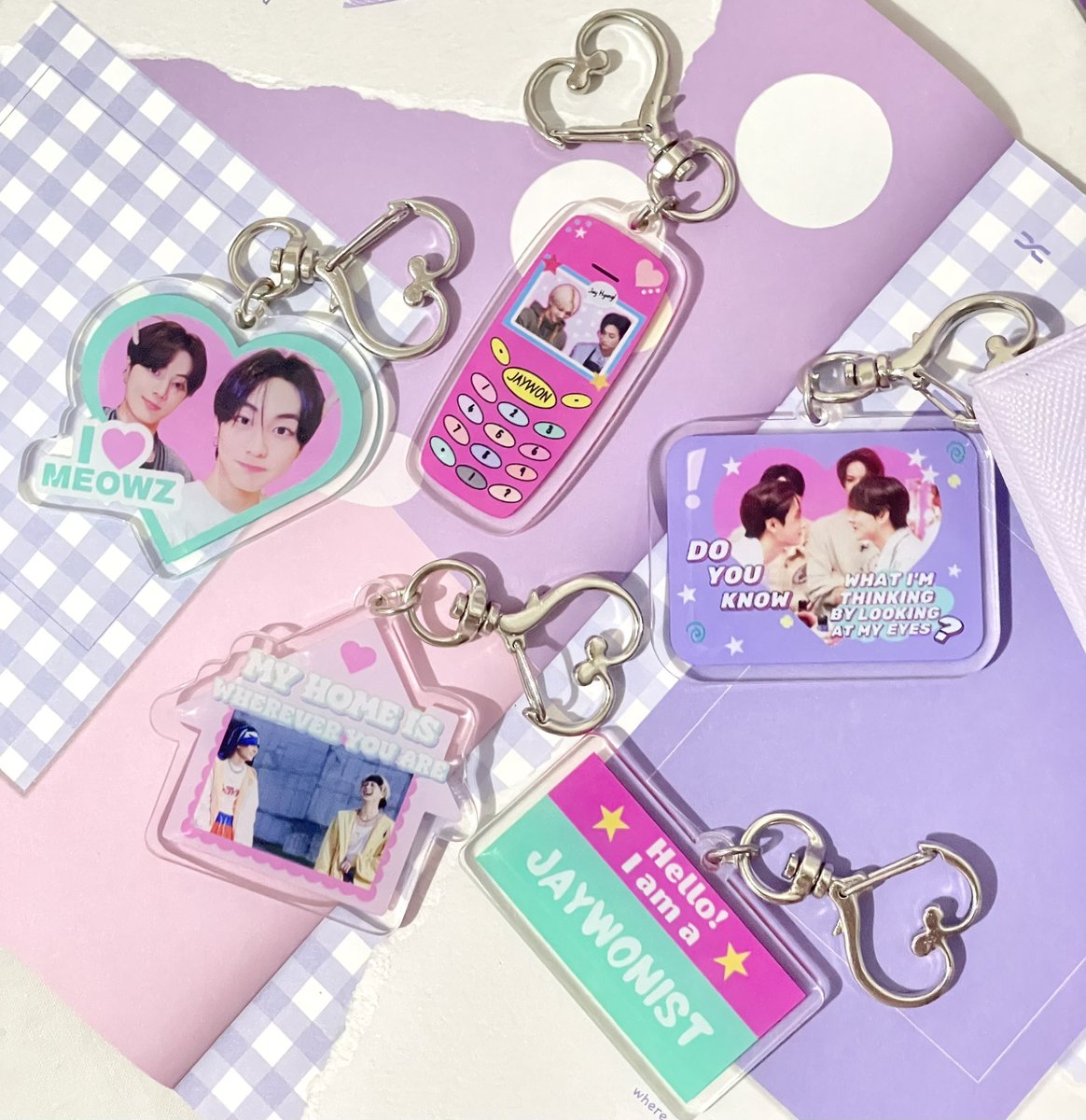 Jaywonhugs's tweet photo. 🛒💜 𝗖𝗮𝘁 𝗧𝗮𝗻𝗴𝗹𝗲𝗱 𝗶𝗻 𝗟𝗼𝘃𝗲 !! ☀️🌻

hii i have some few stickers and keyrings left from the jaywon cse and they’re up for sale 🤩

🔗: https://t.co/TyUSnCh32b

💰15 - 50 php 
🇵🇭 based
rts and likes are much appreciated!🫶🏻

#jaywon #야옹즈 #젱양 https://t.co/1gITP7TT1j