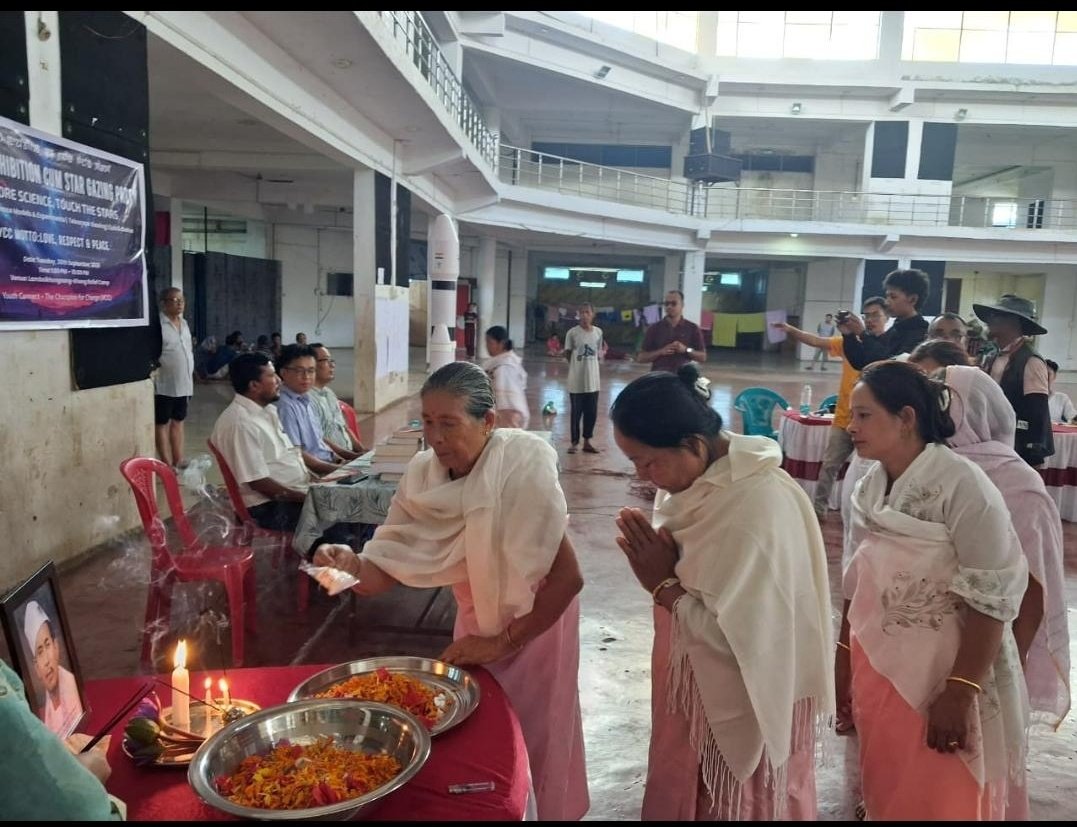30th September, 2025

IDPs at Lamboikhongnangkhong Relief Camp pays floral tribute to Lamyanba Hijam Irabot on his 127th Birth Anniversary, a true icon in Manipur's history.