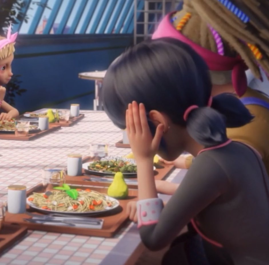 lola ❦ tweet media